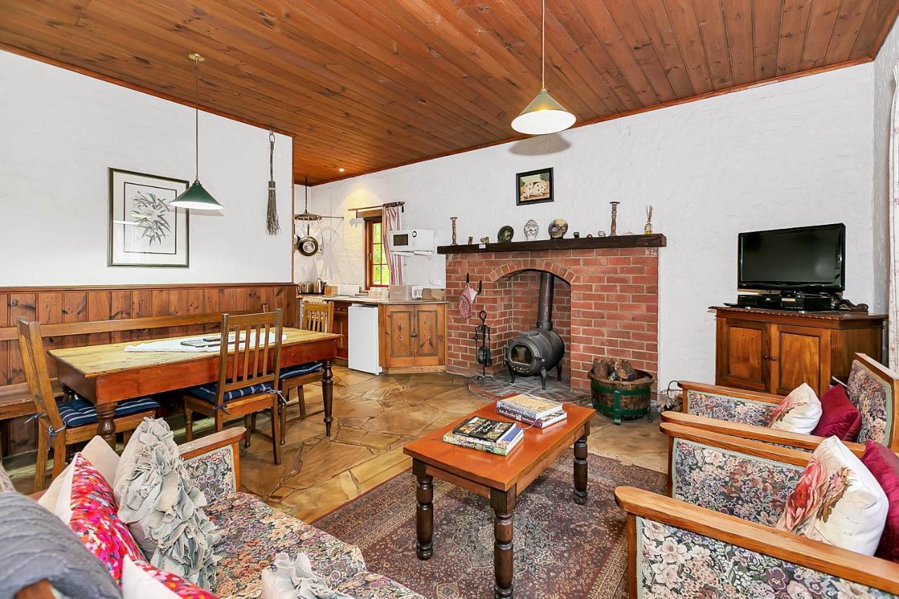 Blackwood Park Cottages Mole Creek Exterior photo